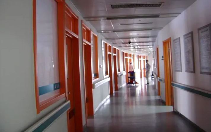 鋼制凈化門的用途特點及種類介紹