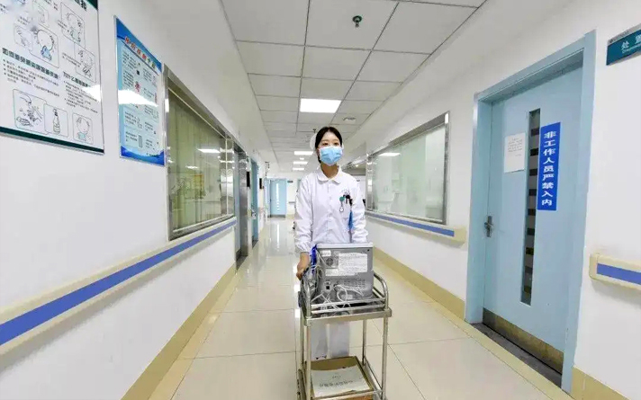 鋼質潔凈門優(yōu)缺點有哪些，如何選擇更符合醫(yī)院需求？